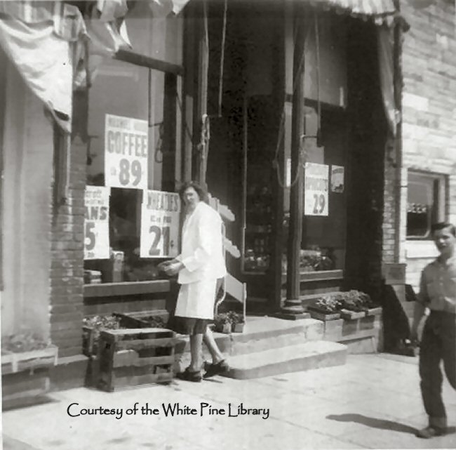 Red & White Store
