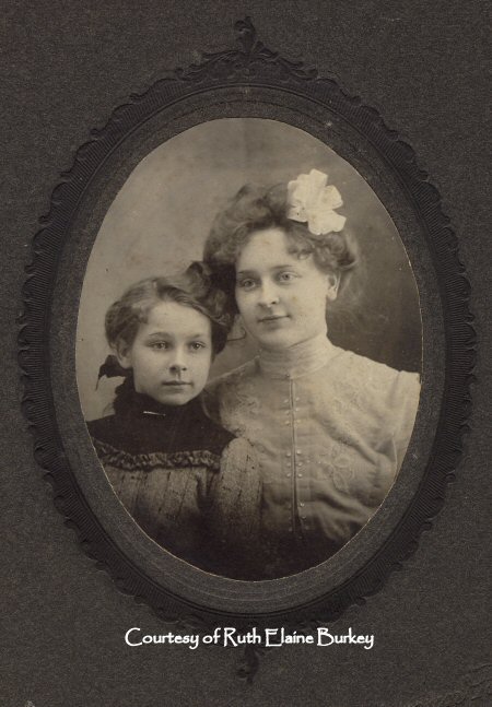 Anna & Eva Crawford