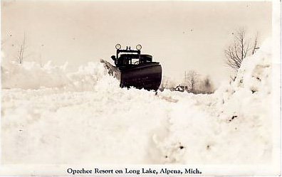 https://sites.rootsweb.com/~mialpena/HistDoc/Snow/SnowPlowOpecheeResort.jpg