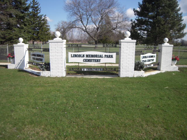 Lincoln Memorial Park Cemetery Sign