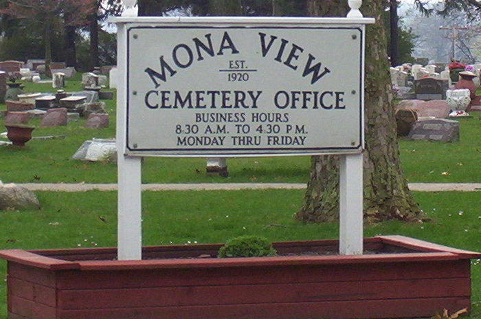 Mona View Cemetery sign