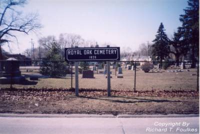 Royal Oak Cemetery Sign