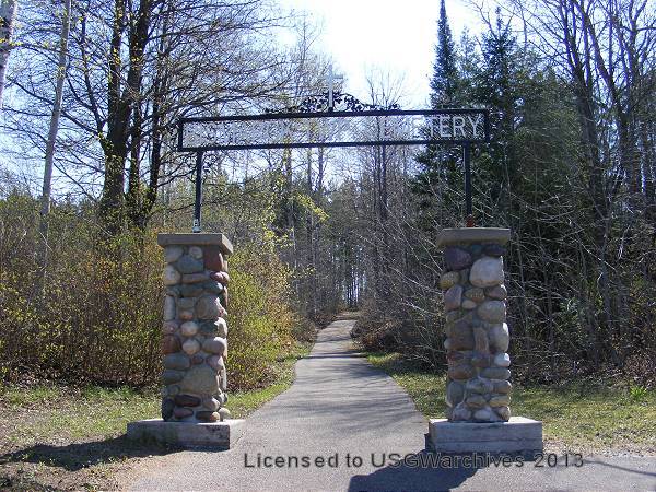 Bismarck / Hawks Cemetery Entrance