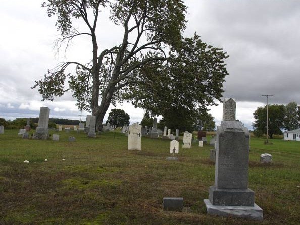 Hickory Island Cemetery overview