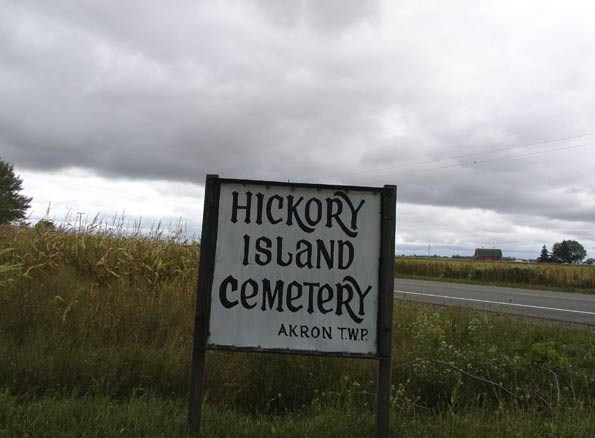 Hickory Island Cemetery Sign