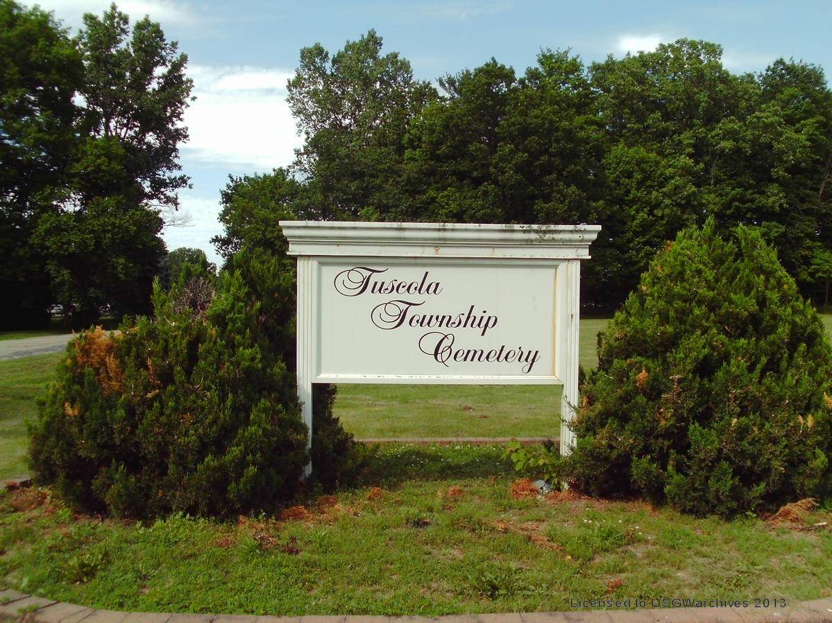 Tuscola Township Cemetery Entrance