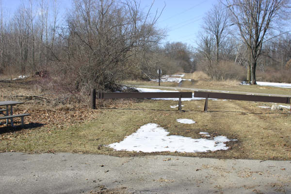 Path to Huron Cemetery