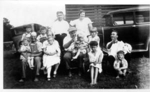 deforest_fam.jpg (19600 bytes)
