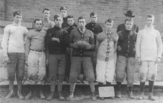 VHSFootballTeam.jpg (25923 bytes)