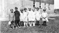 Cedar_School_3rd_Grade.jpg (27525 bytes)