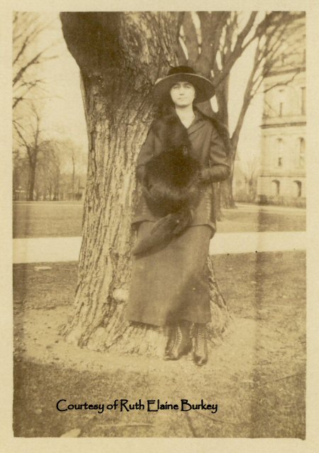 Clara (Larsen) Grunwald